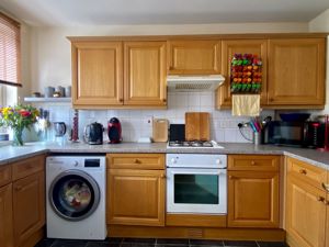 Kitchen- click for photo gallery